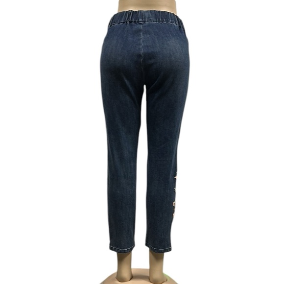 Soft Surroundings Metro Floral Embroidered Pull On Stretch Blue Jeans Petite S - Picture 7 of 15